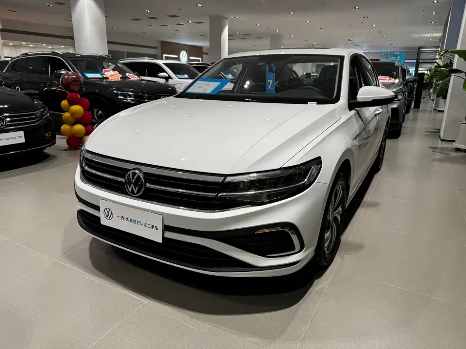 Volkswagen Bora 200TSI DSG Navigation Edition 2026