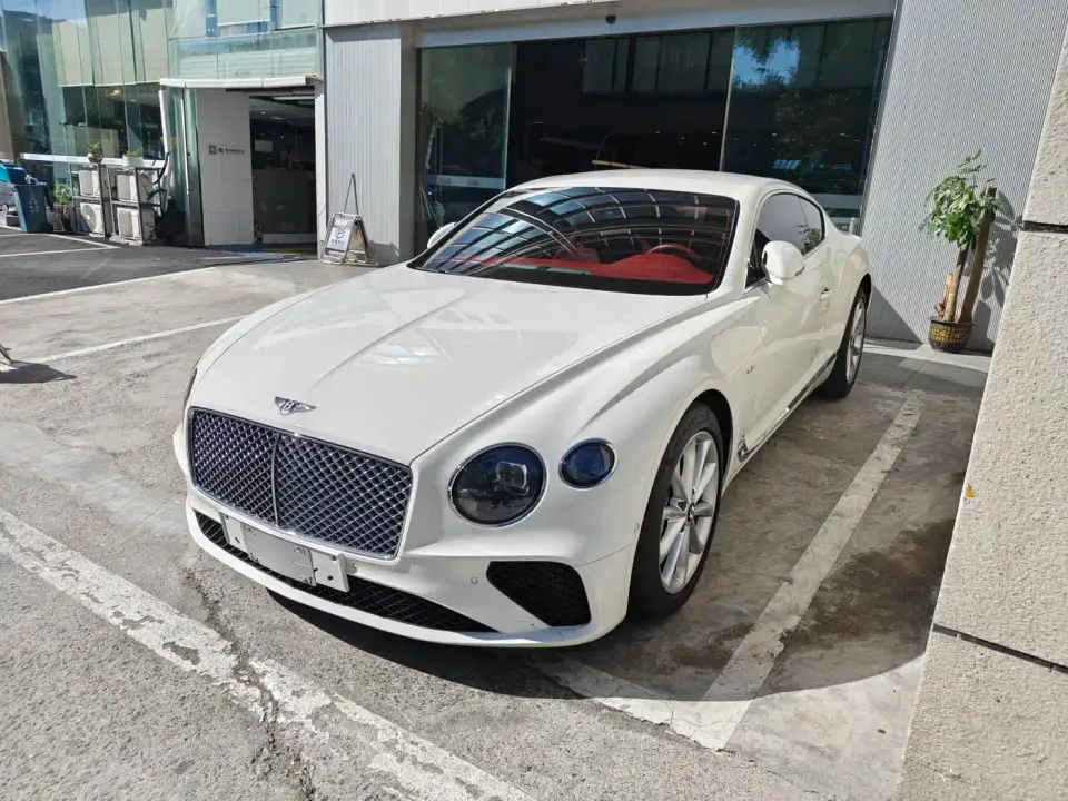 Bentley Continental 4.0T GT V8 2022