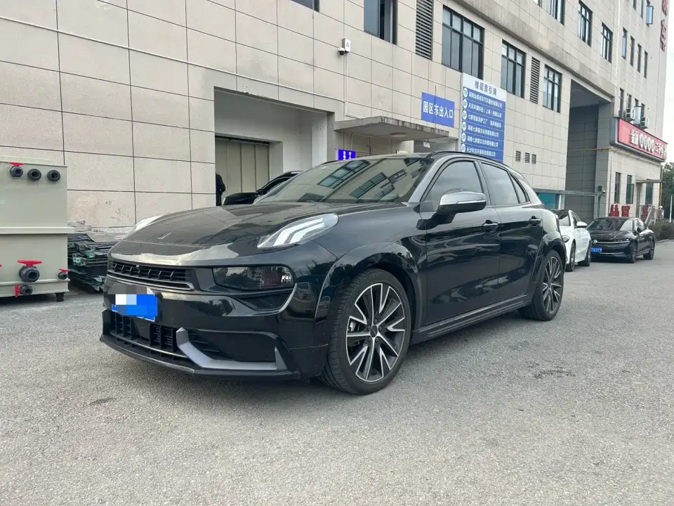 Lynk & Co 02 Hatchback 2.0TD Pro 2022