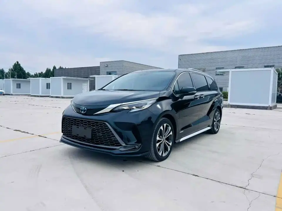 Toyota Granvia 2.5L Hybrid Prestige PLUS Edition 2023