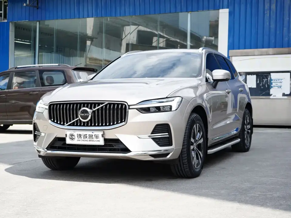 Volvo XC60 B5 AWD Smart Luxury Edition 2024