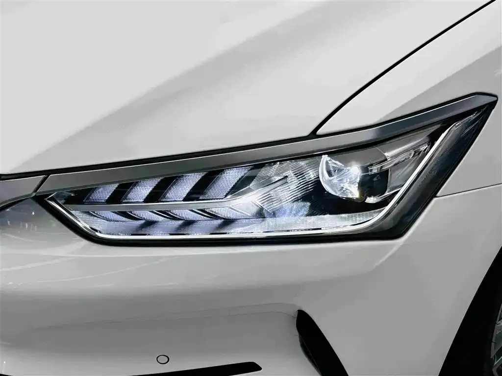 BYD Qin PLUS Champion Edition EV 510KM Premium Type 2024 — фото 11