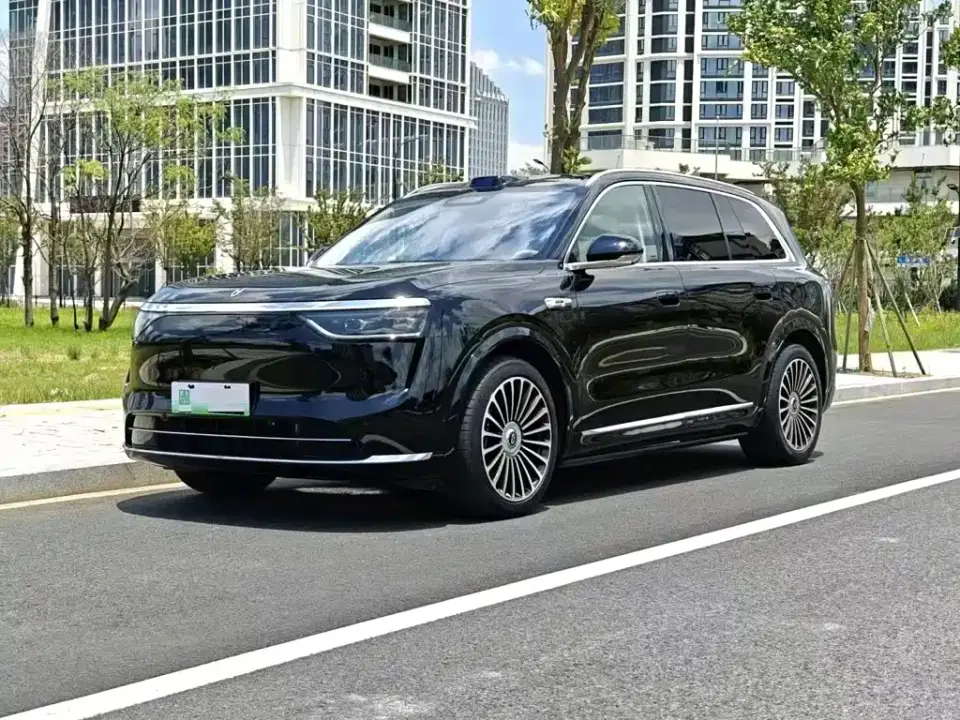 AITO Wenjie AITO M8 Extended Range Ultra 53.4kWh 6-Seater 2025