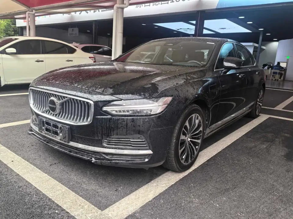 Volvo S90 Plug-in Hybrid T8 Plug-in Hybrid AWD Long Range Smart Elite Luxury 2022