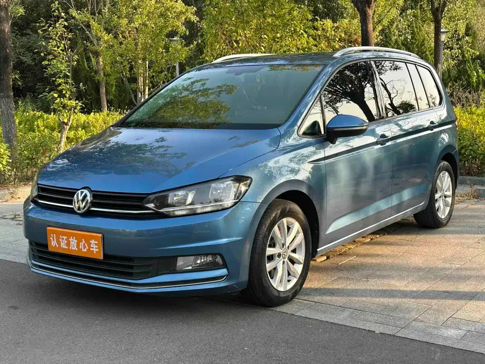 Volkswagen Touran Touran L 280TSI DSG Comfortline 2019