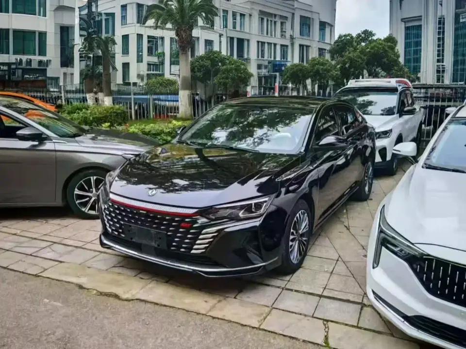 Dongfeng Aeolus Yixuan MAX 1.5T Super Cool Dad Edition 2022