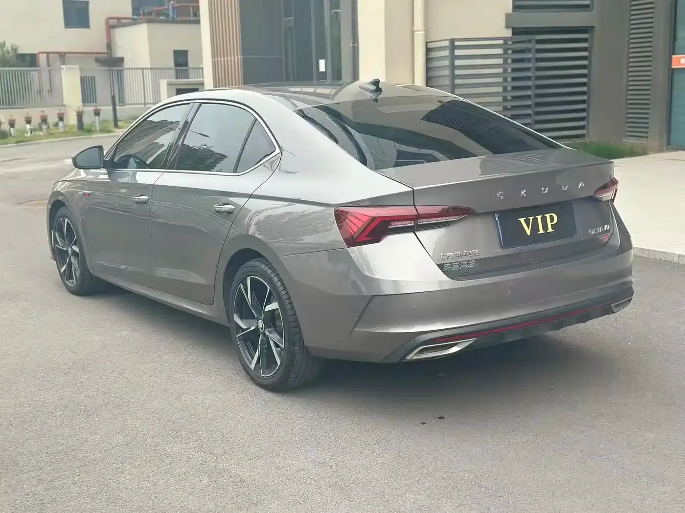 Skoda Octavia PRO TSI280 DSG Luxury Edition 2022 — фото 3