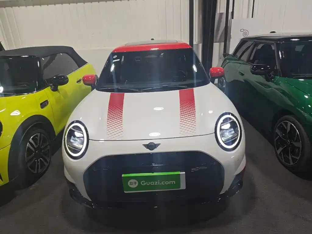Mini Electric MINI JCW JOHN COOPER WORKS 2025 — фото 3