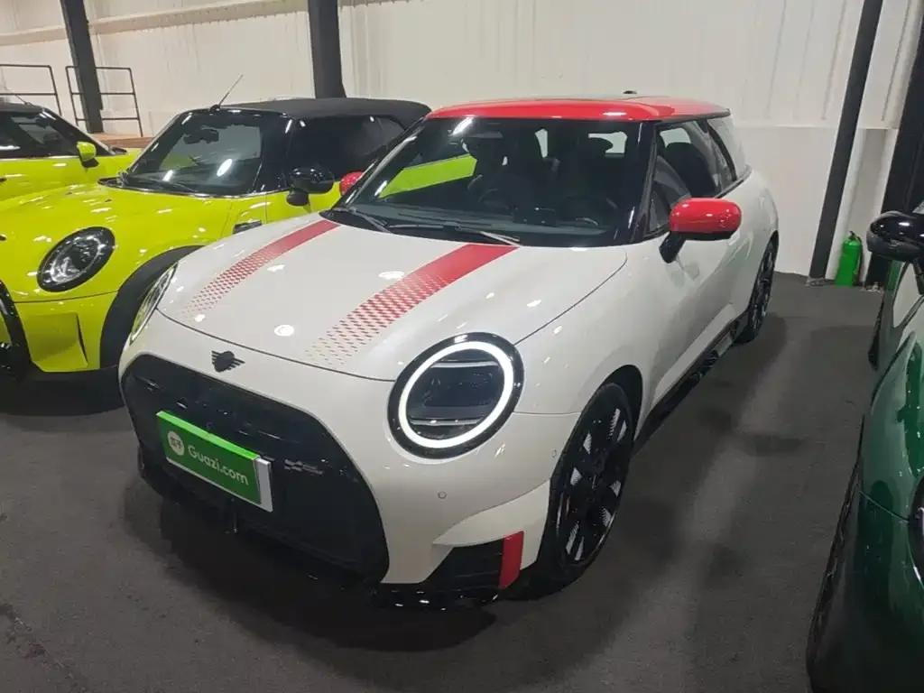 Mini Electric MINI JCW JOHN COOPER WORKS 2025
