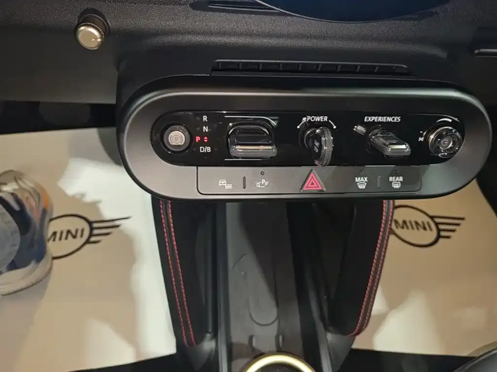 Mini Electric MINI JCW JOHN COOPER WORKS 2025 — фото 14
