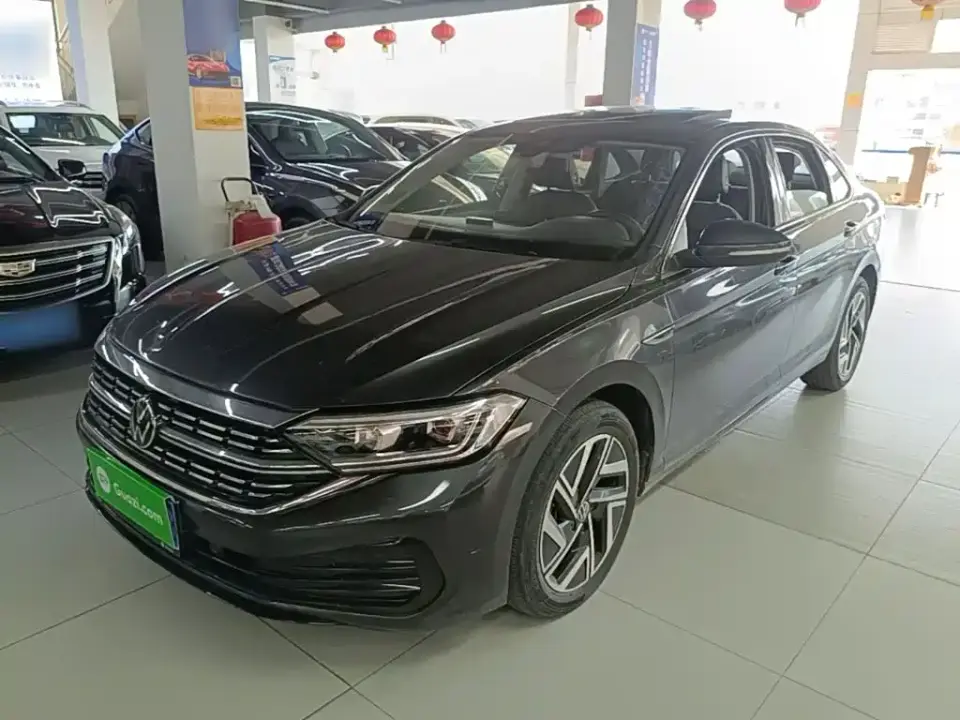 Volkswagen Sagitar 300TSI DSG Surpassing Edition 2024