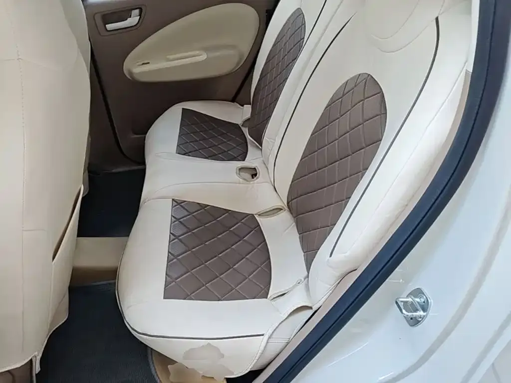 Wuling Motors Hongguang MINIEV 4-Door Premium Edition 2025 — фото 17