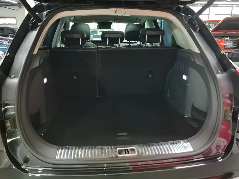 Hongqi HS5 2.0T Smart Connect Enjoy Edition 2021 — фото 4