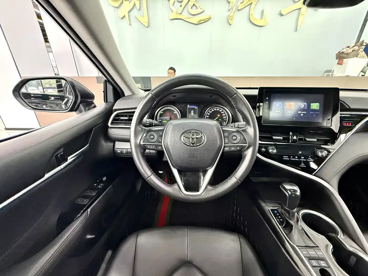 Toyota Camry Hybrid 2.5HG Luxury Edition 2022 — фото 8