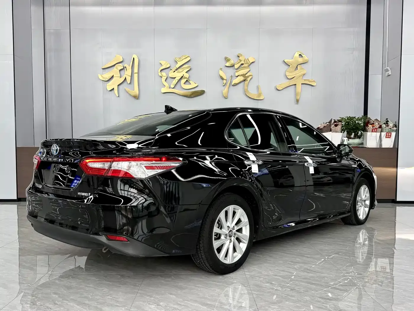 Toyota Camry Hybrid 2.5HG Luxury Edition 2022 — фото 15