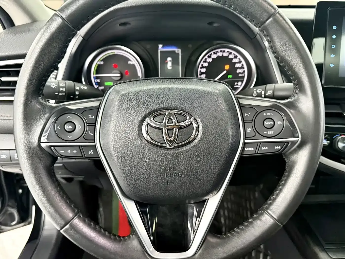 Toyota Camry Hybrid 2.5HG Luxury Edition 2022 — фото 9