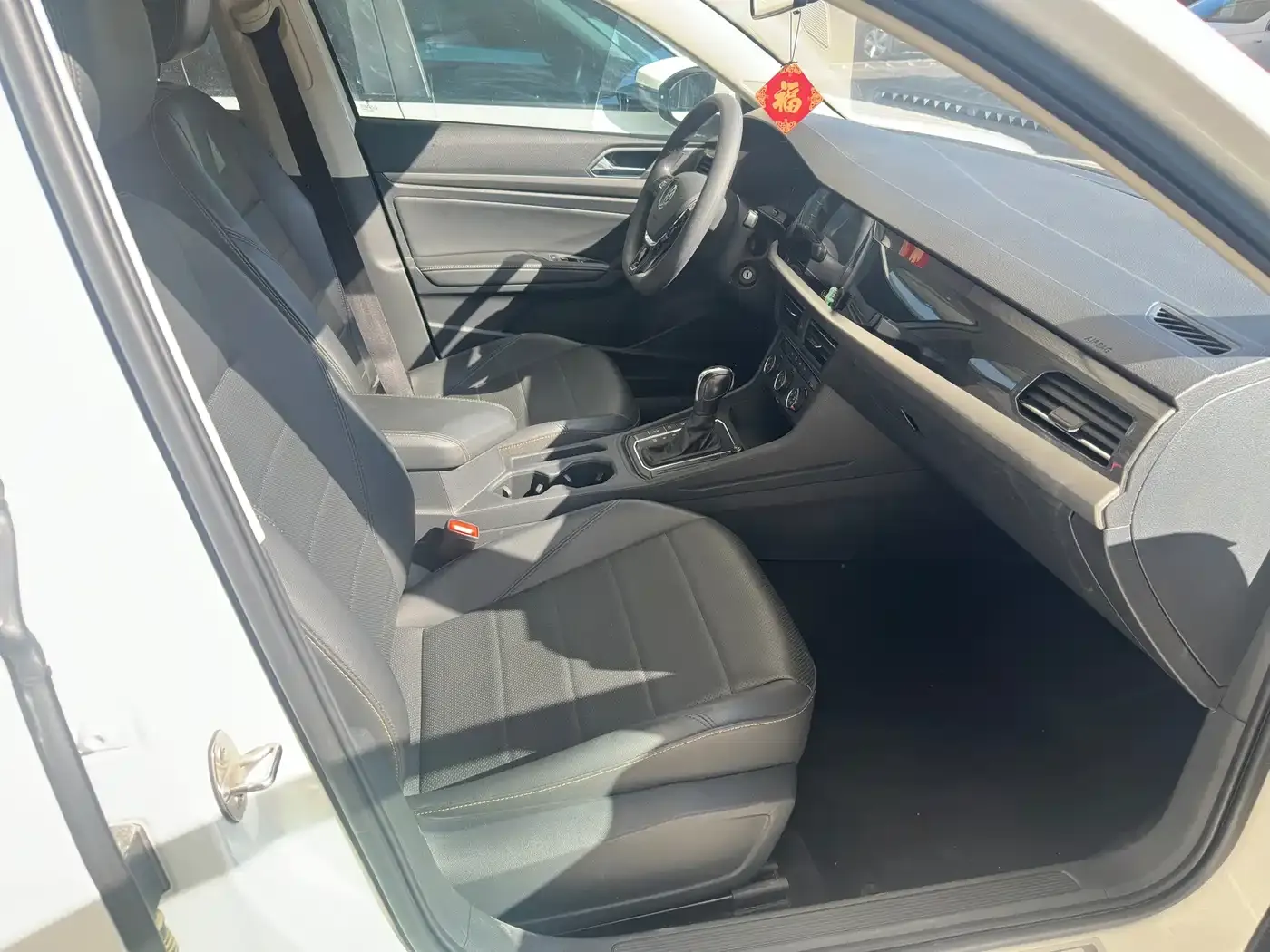 Volkswagen Lavida 1.5L Auto Comfort Edition 2020 — фото 11