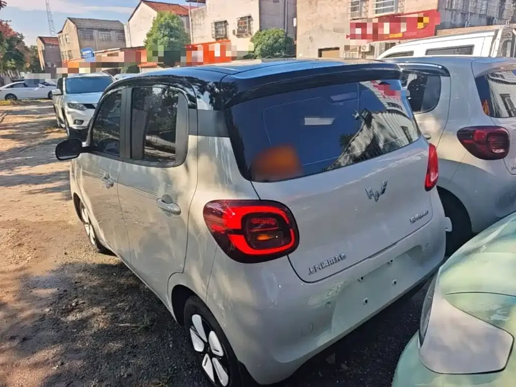 Wuling Motors Hongguang MINIEV 4-Door Premium+ Edition 2025 — фото 5