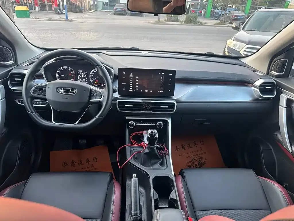Geely Binyue 1.4T Manual Gold Edition 2023 — фото 8