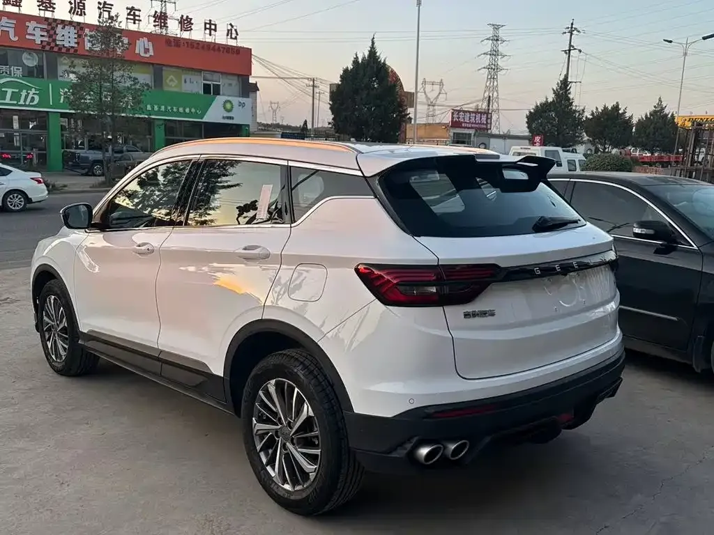 Geely Binyue 1.4T Manual Gold Edition 2023 — фото 6