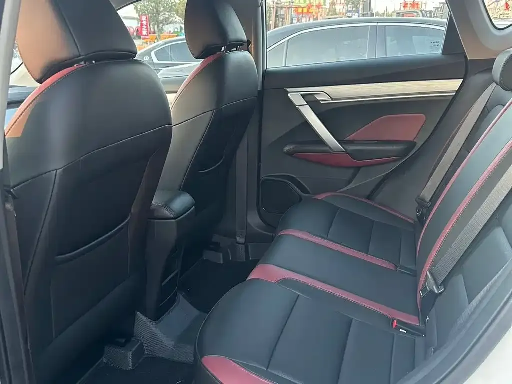 Geely Binyue 1.4T Manual Gold Edition 2023 — фото 7