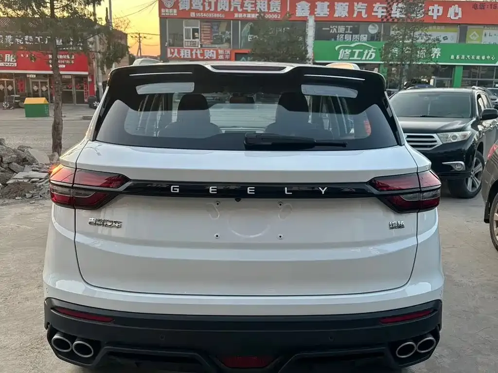 Geely Binyue 1.4T Manual Gold Edition 2023 — фото 4