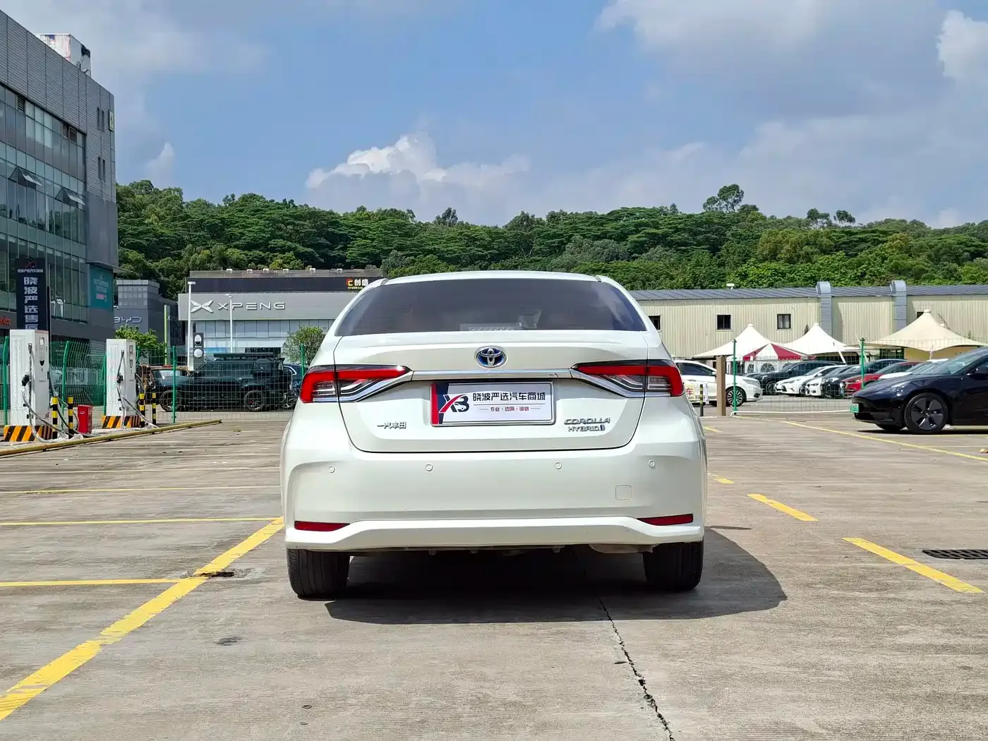 Toyota Corolla Hybrid 1.8L E-CVT GL-i Elite Edition 2020 — фото 4