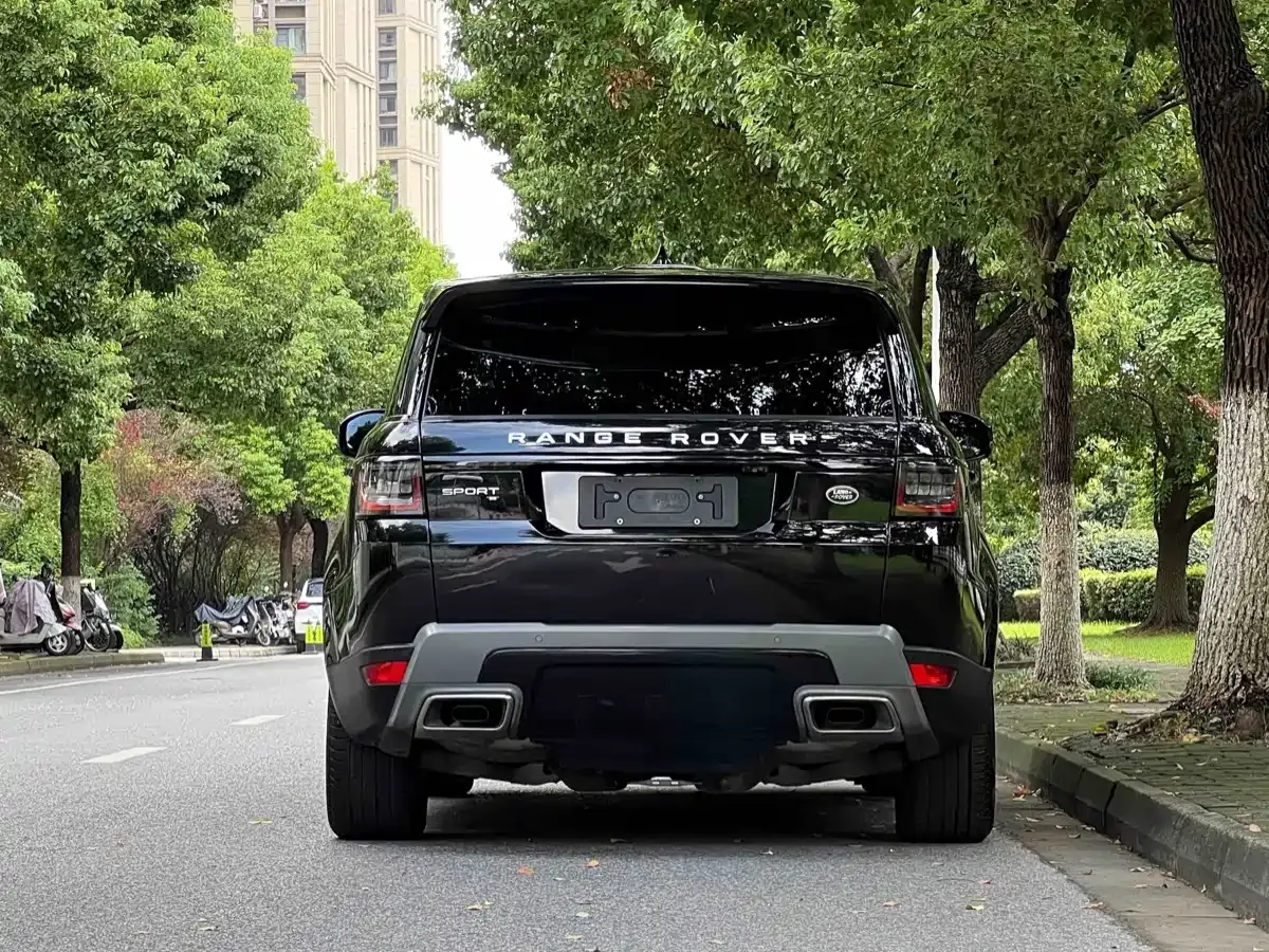 Land Rover Range Rover Sport 3.0 L6 SE 2021 — фото 17