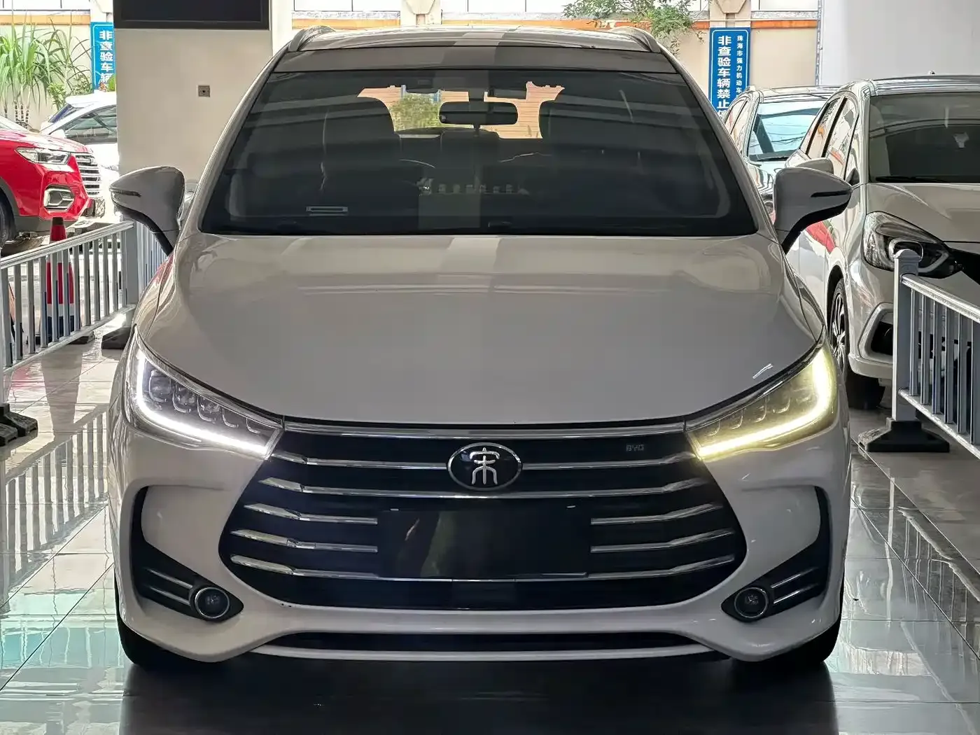 BYD Song MAX 1.5T Auto Smart Connect Progressive 7-seater China V 2020 — фото 2