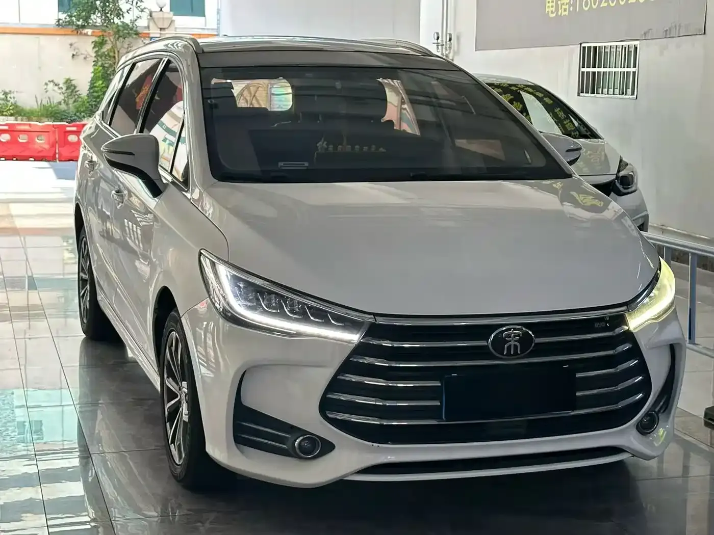 BYD Song MAX 1.5T Auto Smart Connect Progressive 7-seater China V 2020 — фото 3