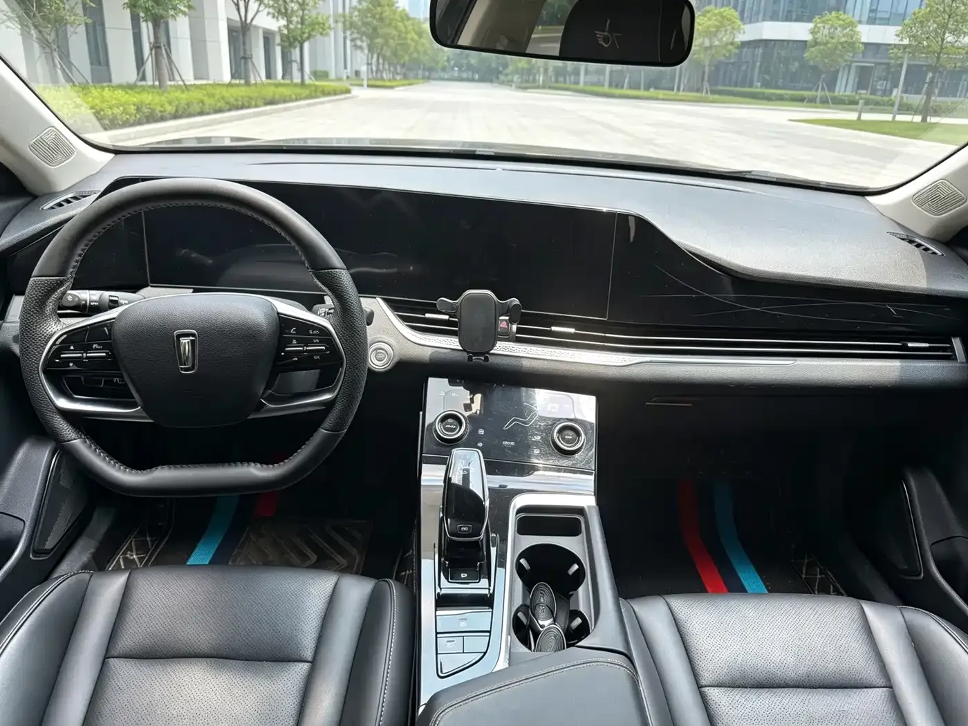 Besturn B70 Model 3rd Gen 1.5T Automatic Joy 70th Anniversary Edition 2023 — фото 8