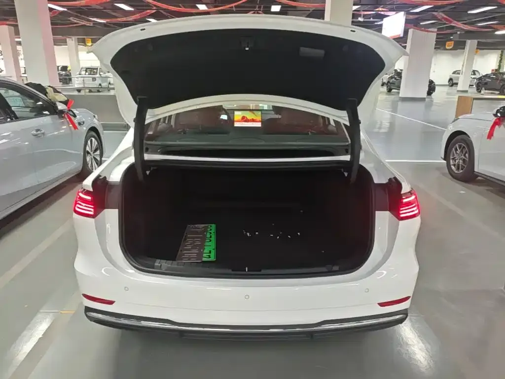 Geely Galaxy Galaxy A7 EM-i 150km Premium Edition 2026 — фото 19