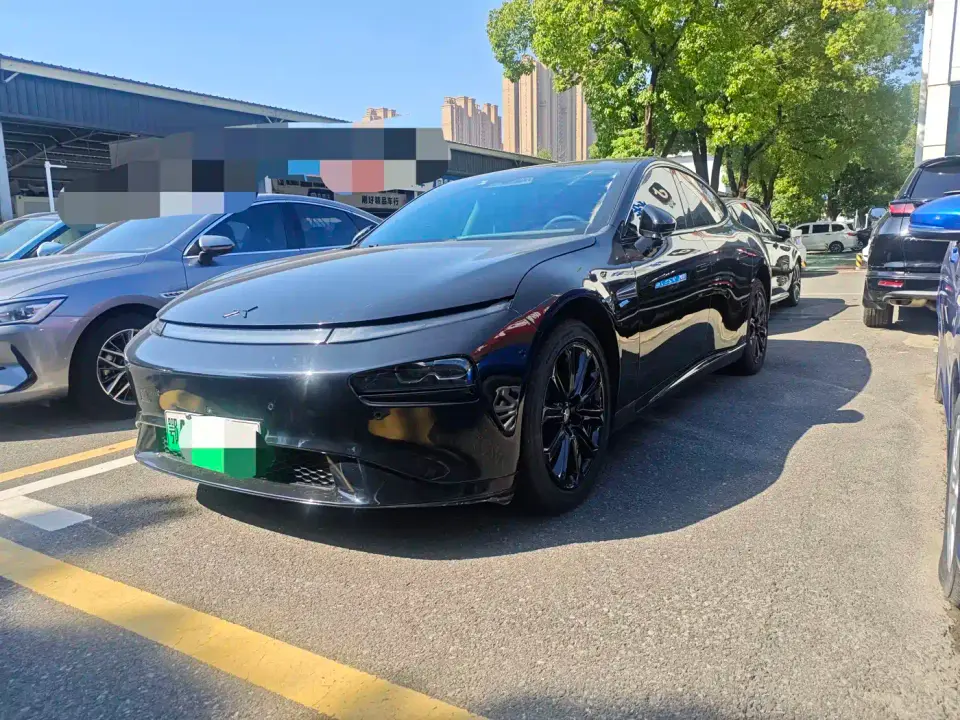 XPeng P7 Model 586G 2022