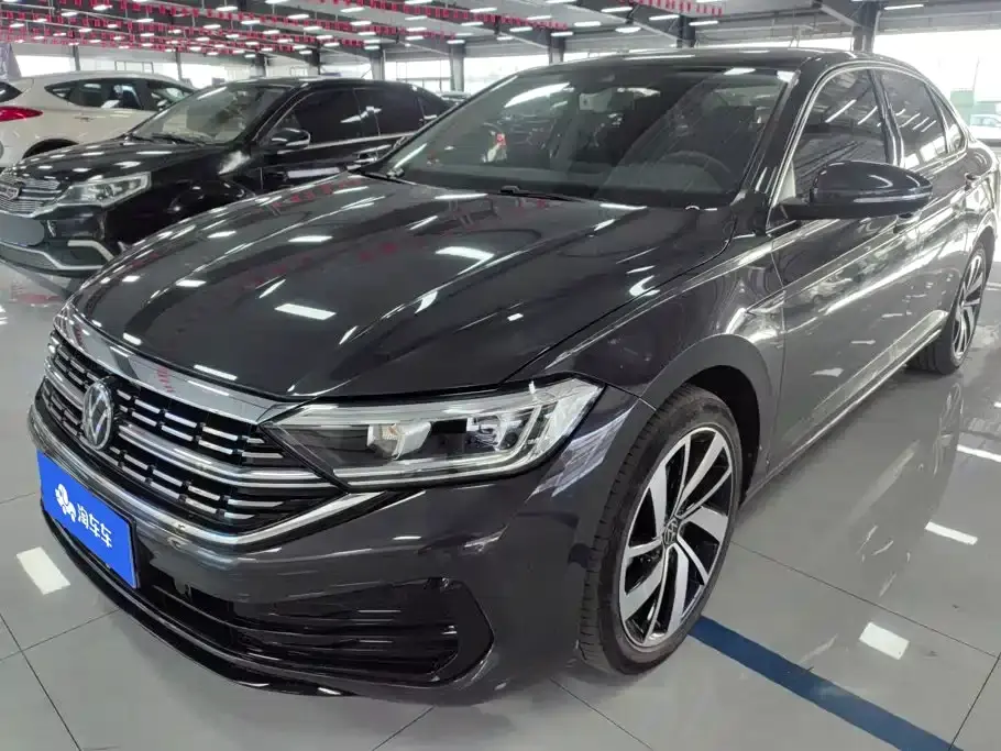 Volkswagen Sagitar 300TSI DSG Surpassing Edition 2023