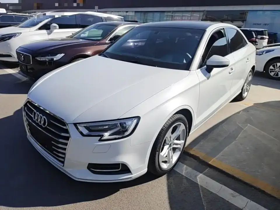 Audi A3 Facelift Limousine 35 TFSI Progressive (China VI) 2020