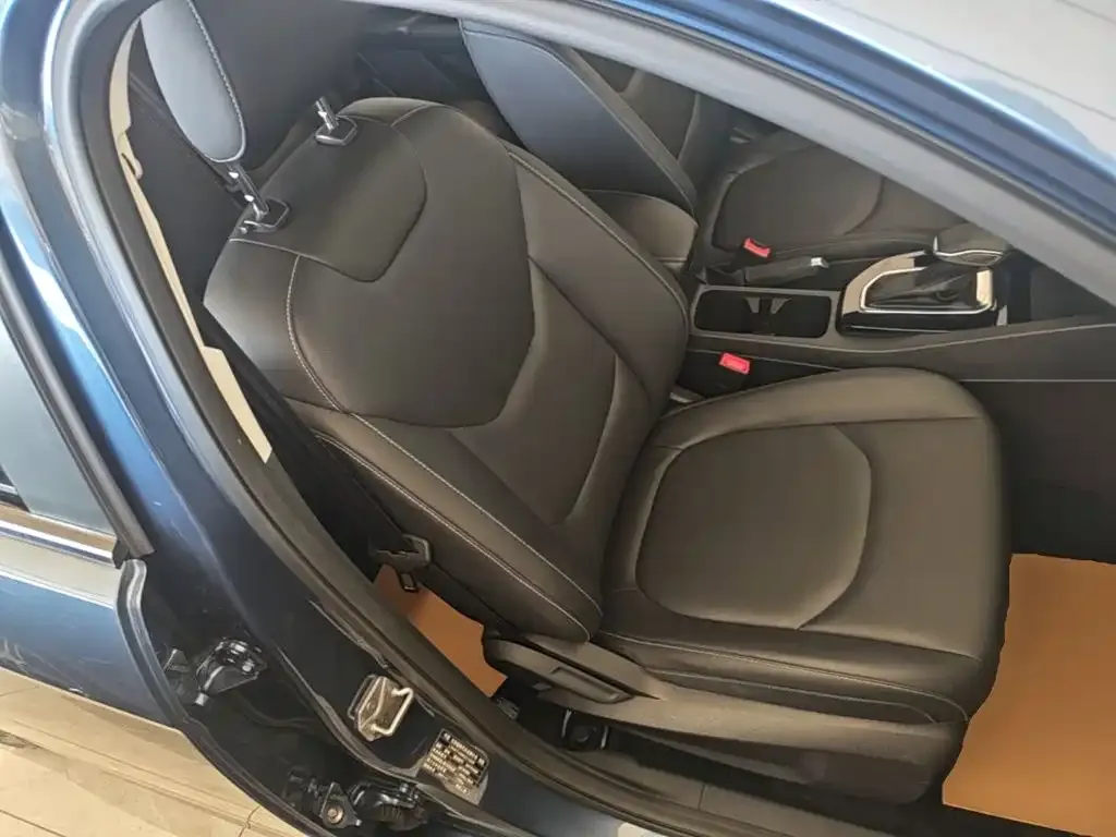 Ford Escort 1.5L Automatic Diamond Edition 2021 — фото 25