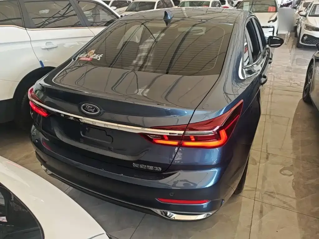 Ford Escort 1.5L Automatic Diamond Edition 2021 — фото 6
