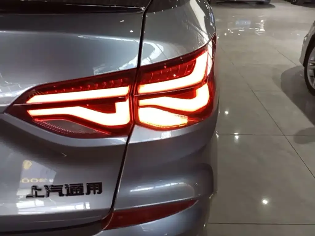 Chevrolet Monza Mild Hybrid Redline 320T Dual-Clutch Refreshing Edition 2021 — фото 8