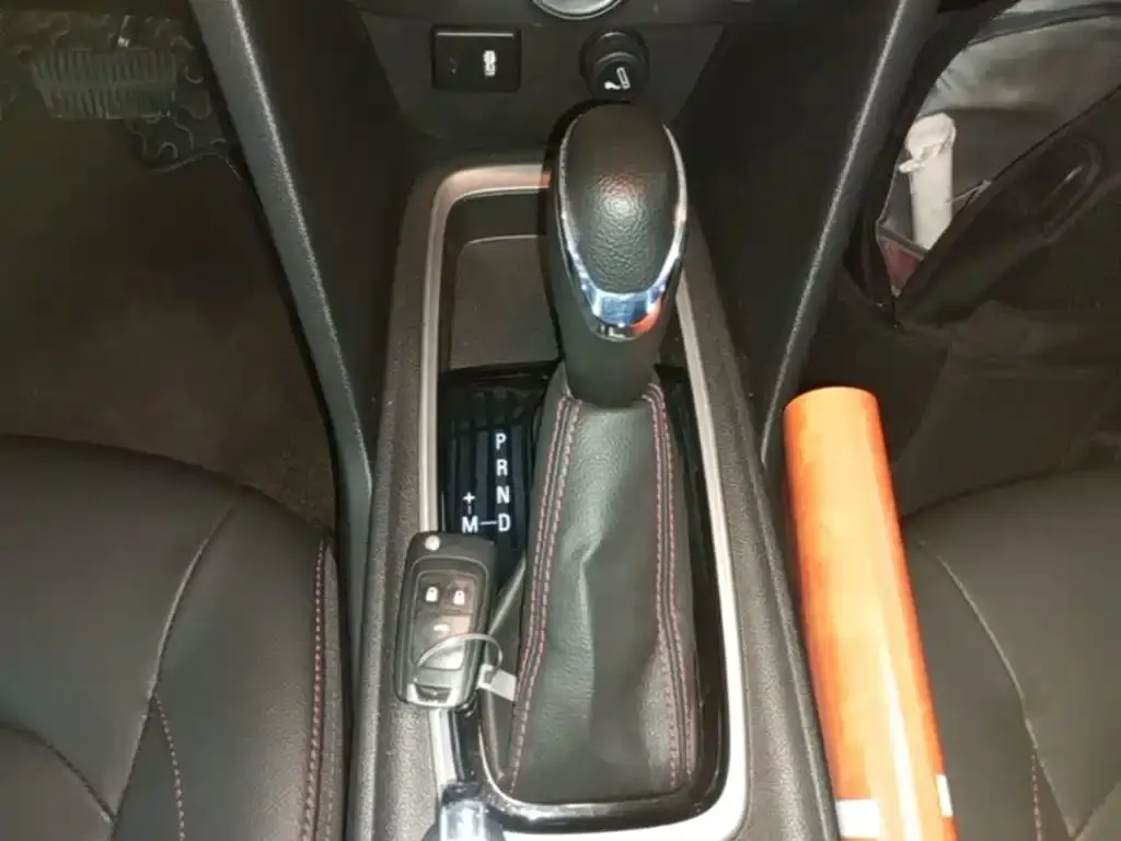Chevrolet Monza Mild Hybrid Redline 320T Dual-Clutch Refreshing Edition 2021 — фото 14