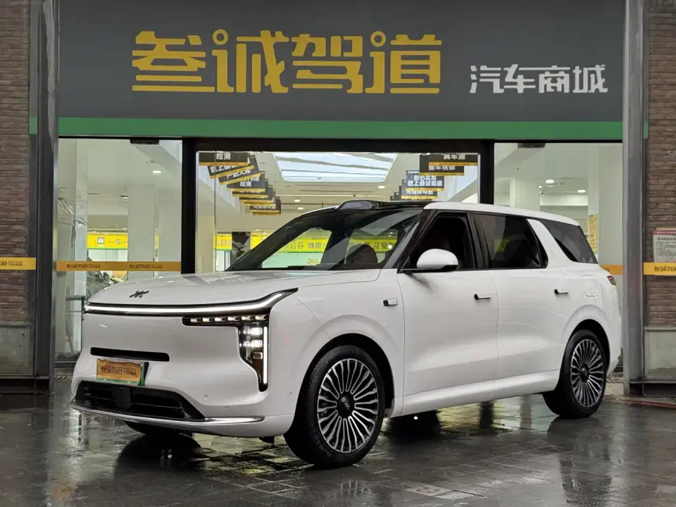 IM Motors IM LS8 Model Base Version 5-seater 2026