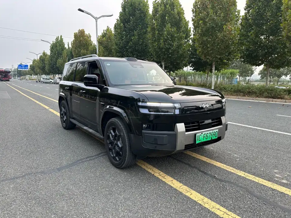 Fangchengbao Titanium 7 AWD Base Model 2026