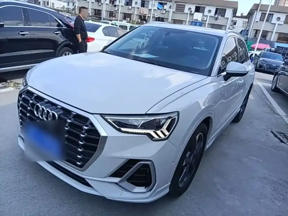 Audi Q3 35 TFSI Fashion Dynamic Model (1.5T) 2023