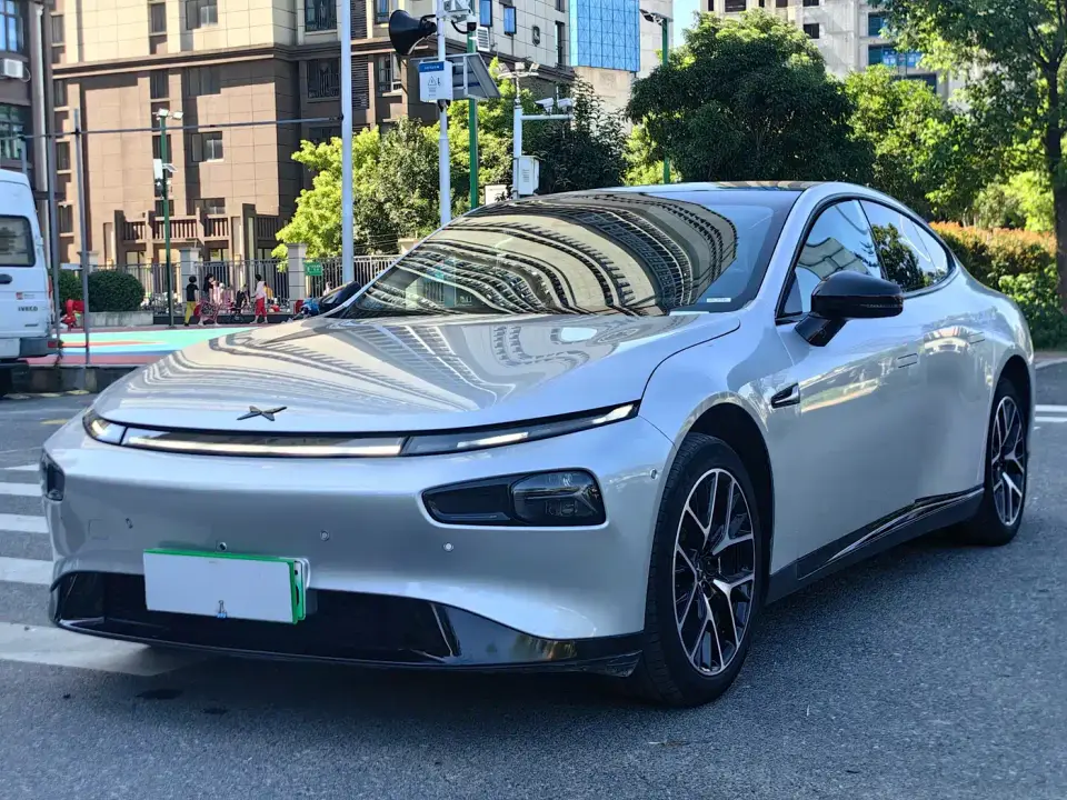 XPeng P7 P7i 610 Max Performance Edition 2023