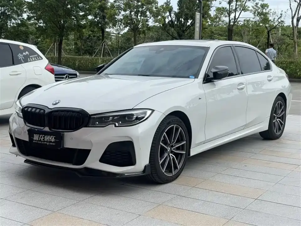 BMW 3 Series 325Li M Sport Package 2022