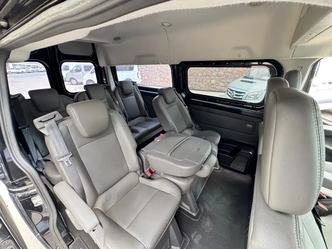 Ford Transit Model 2.0T Diesel Manual Premium Operating Business Travel Medium Wheelbase Medium Roof 9-Seater China VI 2021 — фото 19