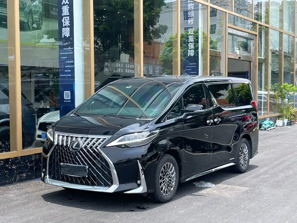 Lexus LM 300h 4-Seat Imperial Edition 2023