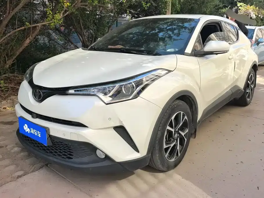 Toyota C-HR Model 2.0L Leading 2021