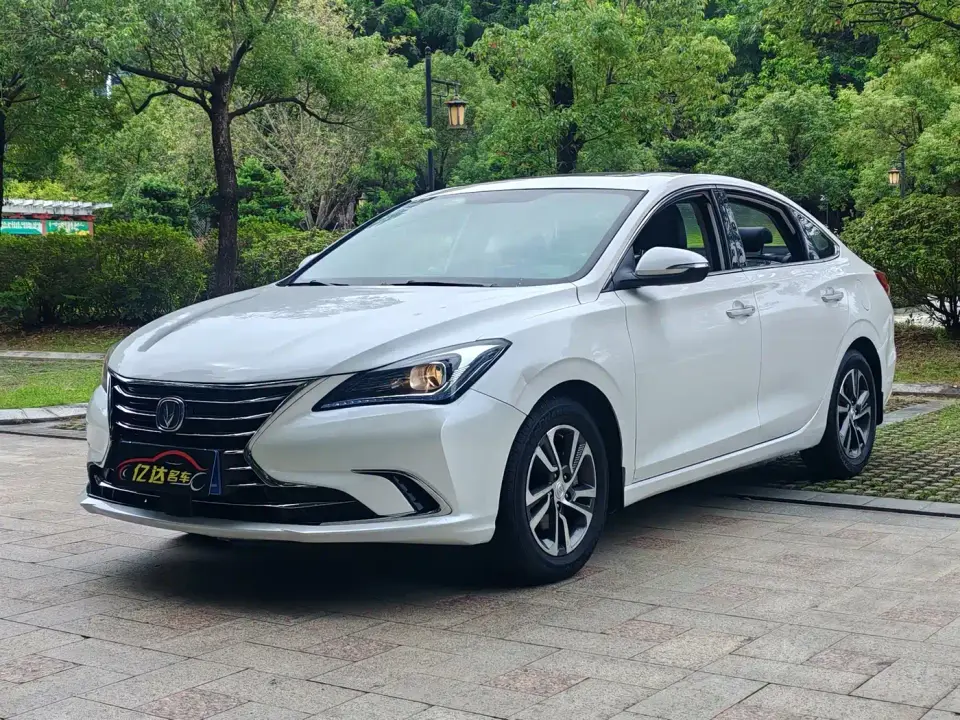 Changan Eado High Energy Edition 1.6L GDI Manual Pioneer China V 2019