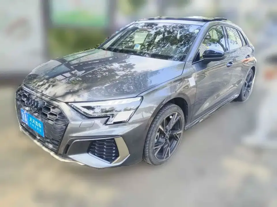Audi A3 Model Sportback 35 TFSI RS Edition 2024