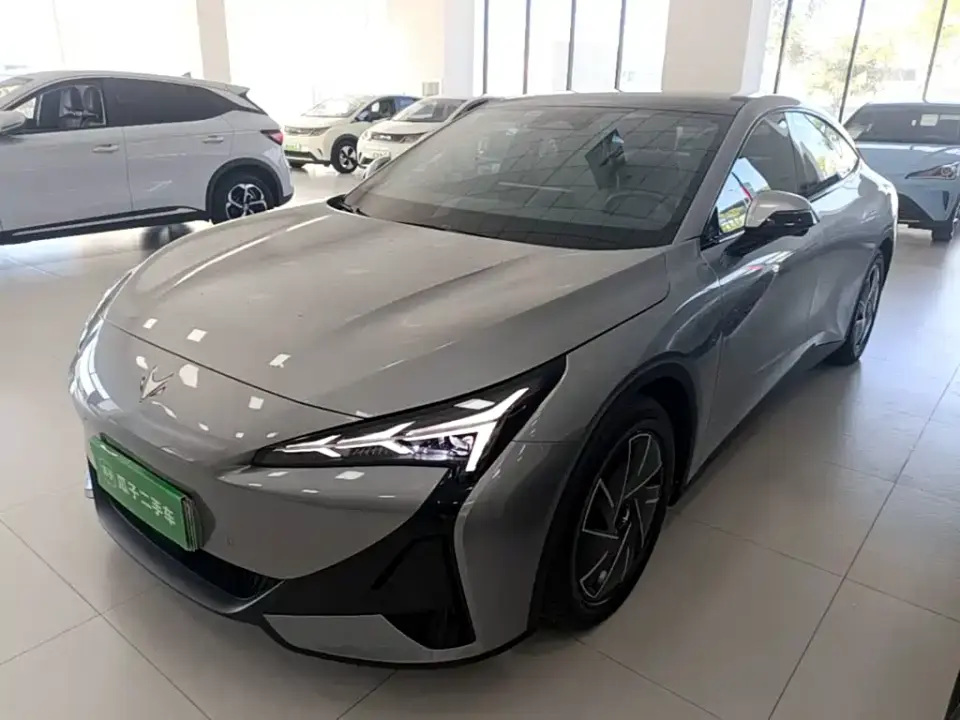 Arcfox Alpha S5 Model 560PRO 185kW 2025